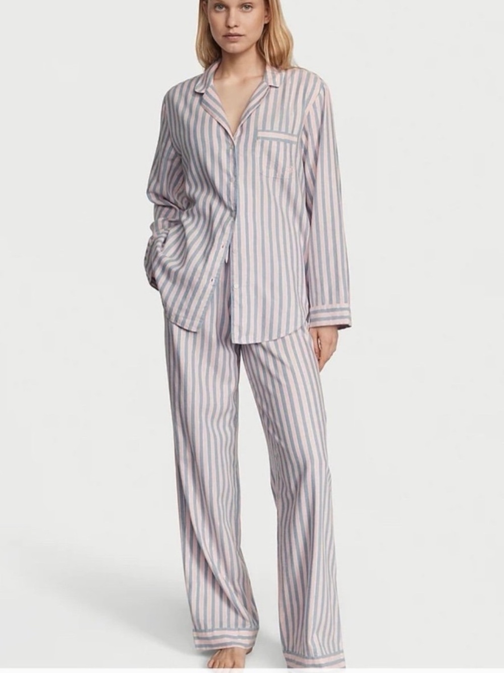 2/$50 🌈 EUC Victoria’s Secret Flannel Pajama Set, Pink & Blue Classic Stripe SmL